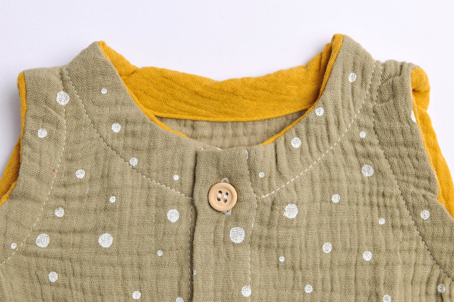 Tutina in mussola di cotone con stampa pois