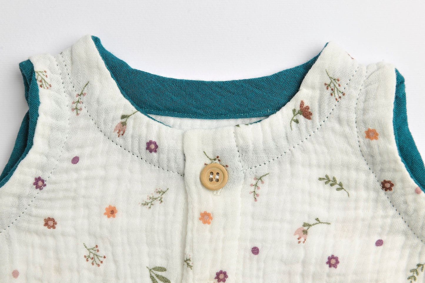 Tutina in mussola di cotone con stampa floreale